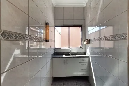 Loja / Salão / Ponto Comercial para alugar, 88m² no Centro, Salto