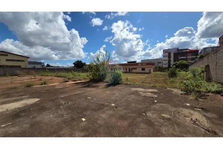 Galpão / Depósito / Armazém à venda, 130m² no Zona Industrial, Brasília