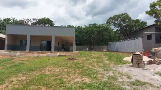 Fazenda / Sítio / Chácara com 2 Quartos à venda, 170m² no Taguatinga Centro, Brasília