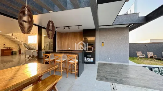Casa de Condomínio com 4 Quartos à venda, 306m² no Moinho Velho, Embu das Artes