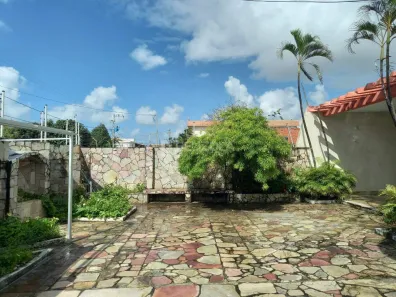 Casa com 4 Quartos para alugar, 210m² no Atalaia, Aracaju