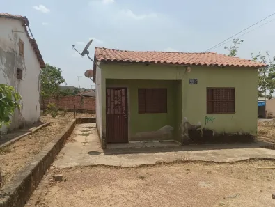 Casa com 2 Quartos à venda, 360m² no Residencial Santa Luzia, Novo Gama