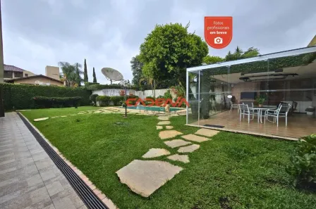 Casa com 5 Quartos para alugar, 473m² no Jardim Social, Curitiba