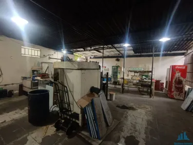 Galpão / Depósito / Armazém para alugar, 100m² no Santa Rosa, Niterói