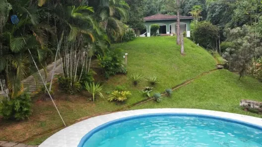Fazenda / Sítio / Chácara com 7 Quartos à venda, 5500m² no Corujas, Guapimirim