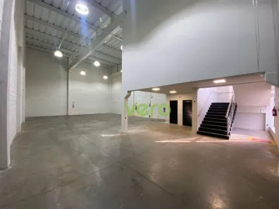 Galpão / Depósito / Armazém para alugar, 274m² no Loteamento Industrial Machadinho, Americana