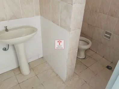 Galpão / Depósito / Armazém para alugar, 205m² no Vila Endres, Guarulhos