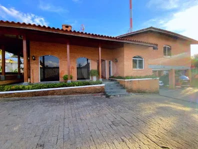 Casa com 4 Quartos à venda, 333m² no Centro, Embu das Artes