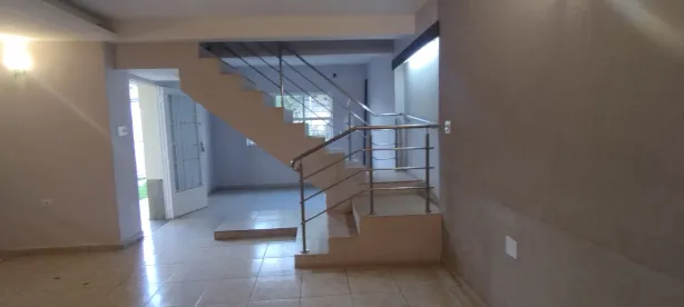 Sobrado com 3 Quartos para alugar, 170m² no Centro, São Roque