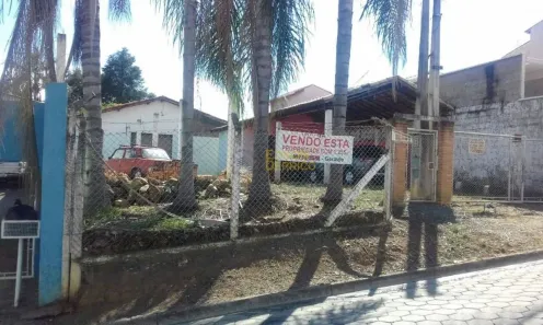Galpão / Depósito / Armazém à venda, 700m² no Cruz, Lorena