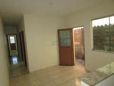 Casa com 2 Quartos para alugar, 80m² no Jardim Verona, Ribeirão das Neves