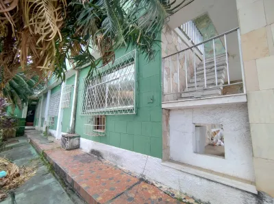 Loja / Salão / Ponto Comercial para alugar, 130m² no Centro, Duque de Caxias