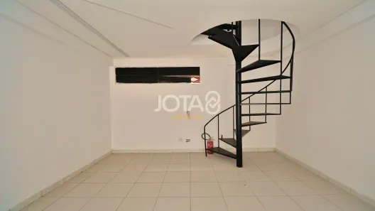 Conjunto Comercial / Sala para alugar, 56m² no Centro, Curitiba