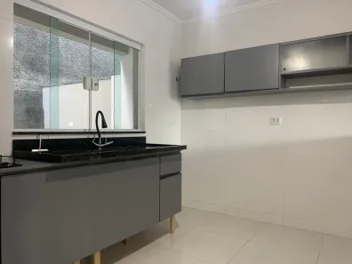 Casa de Condomínio com 3 Quartos para venda ou aluguel, 80m² no Parque Santana, Mogi das Cruzes