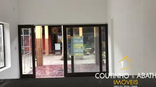 Loja / Salão / Ponto Comercial à venda, 30m² no Porto Novo, Saquarema