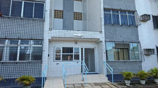 Apartamento com 3 Quartos para alugar, 80m² no Areias, Recife