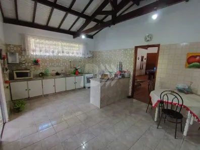 Fazenda / Sítio / Chácara com 3 Quartos à venda, 300m² no Colinas do Piracicaba (Ártemis), Piracicaba