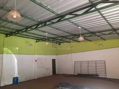 Loja / Salão / Ponto Comercial à venda, 200m² no Doutor Tancredo de Almeida Neves, Araraquara