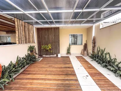Sobrado com 2 Quartos à venda, 99m² no Itacolomi, Balneário Piçarras