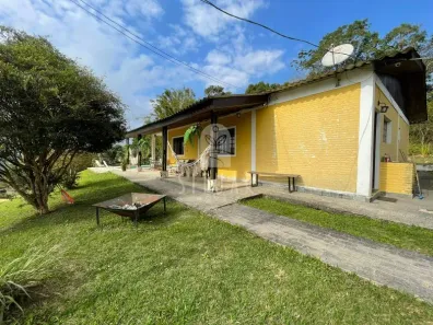Fazenda / Sítio / Chácara com 4 Quartos à venda, 4000m² no , Juquitiba