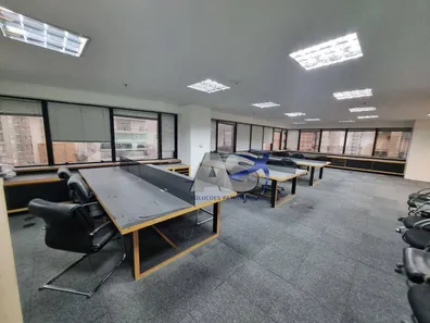 Conjunto Comercial / Sala para alugar, 150m² no Vila Nova Conceição, São Paulo