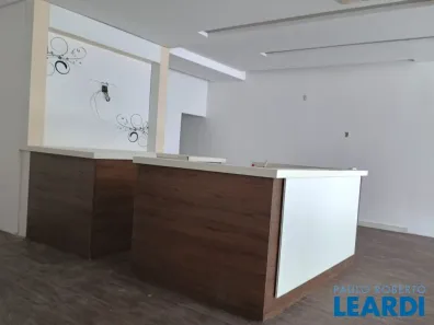 Loja / Salão / Ponto Comercial para alugar, 267m² no Centro, Atibaia