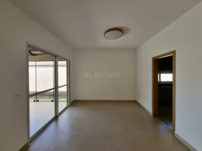 Casa de Condomínio com 3 Quartos para alugar, 156m² no , Cravinhos