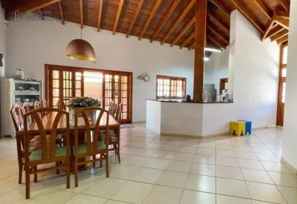 Fazenda / Sítio / Chácara com 4 Quartos à venda, 2000m² no Colinas do Piracicaba (Ártemis), Piracicaba