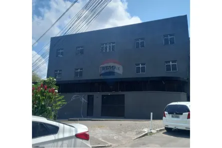 Prédio Inteiro à venda, 1050m² no Sussuarana, Salvador