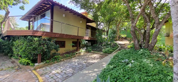 Casa de Condomínio com 5 Quartos para venda ou aluguel, 250m² no , 