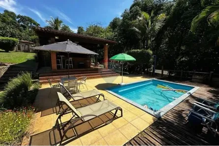 Fazenda / Sítio / Chácara com 3 Quartos à venda, 22000m² no Granja dos Cavaleiros, Macaé