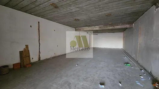 Prédio Inteiro para alugar, 170m² no Jardim da Glória, Taboão da Serra