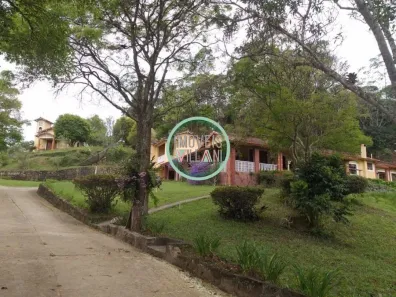 Fazenda / Sítio / Chácara com 5 Quartos à venda, 1671m² no Itapema, Guararema
