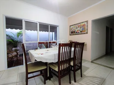 Casa com 3 Quartos à venda, 125m² no Jardim Nova Europa, Campinas