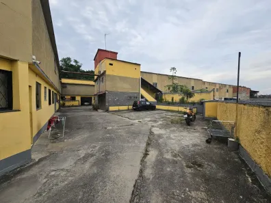 Casa com 2 Quartos à venda, 80m² no Comendador Soares, Nova Iguaçu