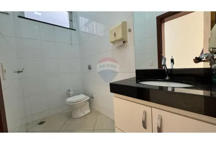 Conjunto Comercial / Sala para alugar, 195m² no Jardim Belvedere, Araras