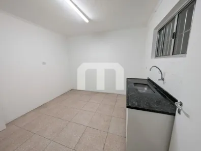 Casa de Vila com 2 Quartos para alugar, 80m² no Vila Antonieta, São Paulo
