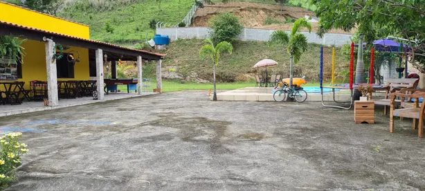Fazenda / Sítio / Chácara com 2 Quartos à venda, 1300m² no Antônio Rocha, Barra Mansa