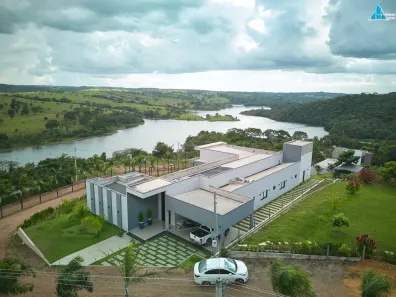 Casa de Condomínio com 4 Quartos à venda, 450m² no , 