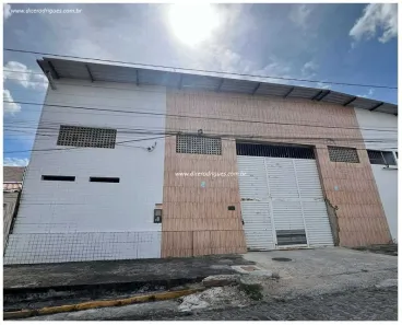 Galpão / Depósito / Armazém para alugar, 350m² no Liberdade, Campina Grande