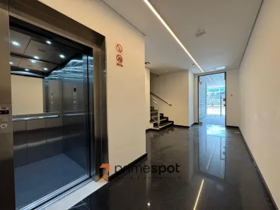 Conjunto Comercial / Sala para alugar, 53m² no Cabral, Curitiba