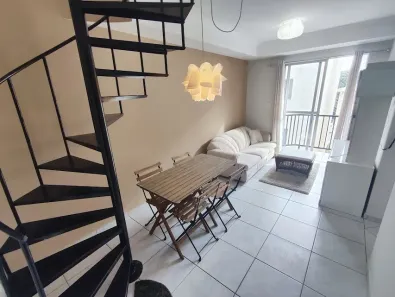 Apartamento com 3 Quartos para alugar, 82m² no Campina do Siqueira, Curitiba