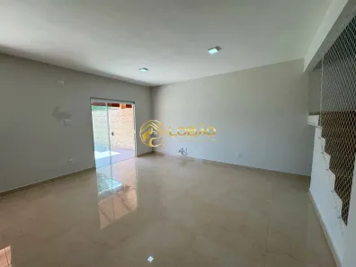 Casa de Condomínio com 3 Quartos para alugar, 150m² no Liberdade, Resende