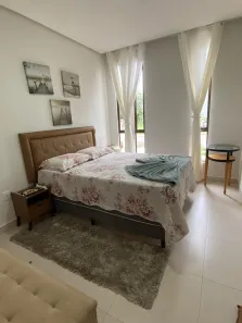 Casa de Condomínio com 3 Quartos para alugar, 165m² no , Bananeiras