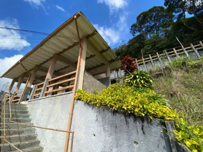 Casa com 2 Quartos à venda, 129m² no Castelanea, Petrópolis