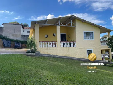 Fazenda / Sítio / Chácara com 3 Quartos à venda, 274m² no Jundiaizinho (Terra Preta), Mairiporã