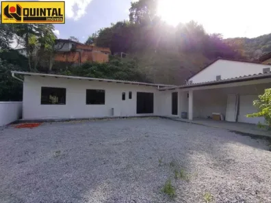 Casa com 2 Quartos para alugar, 85m² no Valparaiso, Blumenau