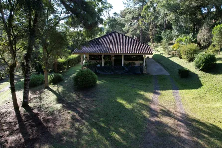Fazenda / Sítio / Chácara com 3 Quartos à venda, 242000m² no Borda do Campo, Quatro Barras