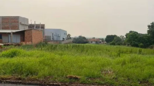 Terreno / Lote Comercial à venda, 400m² no Centro, Tupãssi