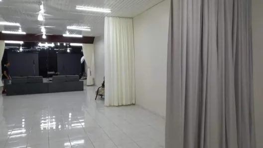 Galpão / Depósito / Armazém à venda, 180m² no Fabrício, Uberaba